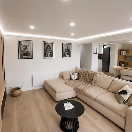 Le Cosy De T3 De Standing Jardin Parking Prive 모뵈주